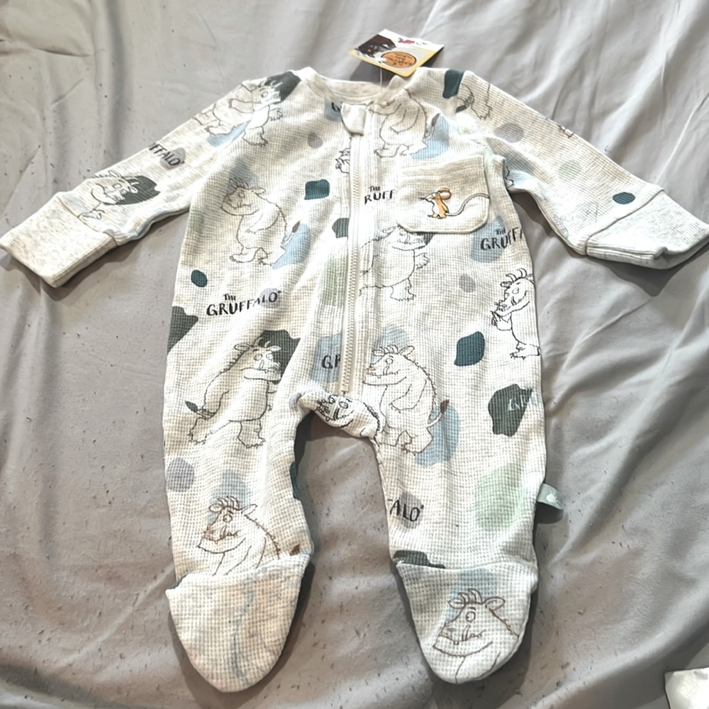 THE GRUFFULO BABY SLEEPER
